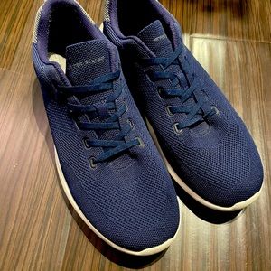 Peter Millar size 14 slip on sneaker